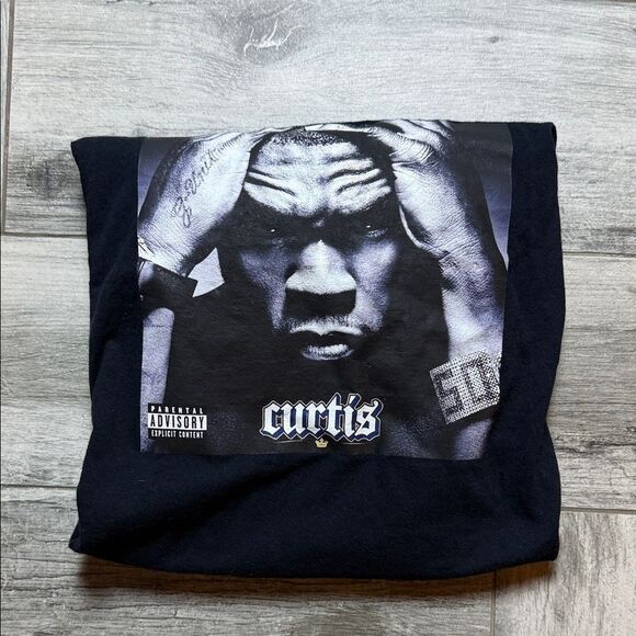 Gildan Black Graphic Tee - Picture 1 of 5